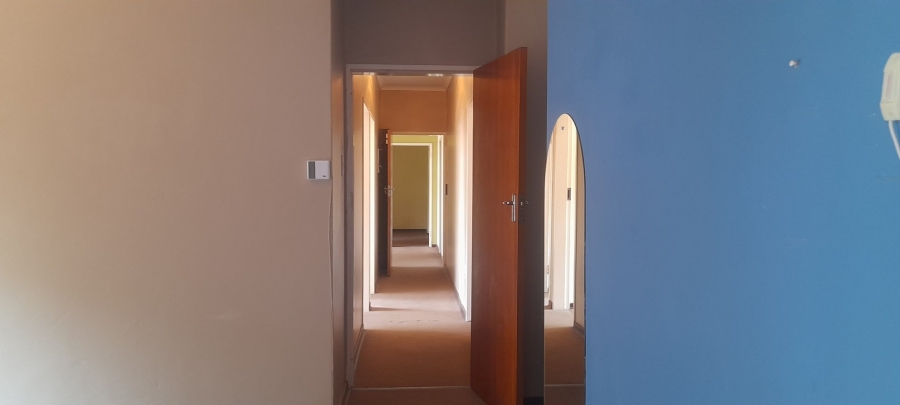 3 Bedroom Property for Sale in Florauna Gauteng