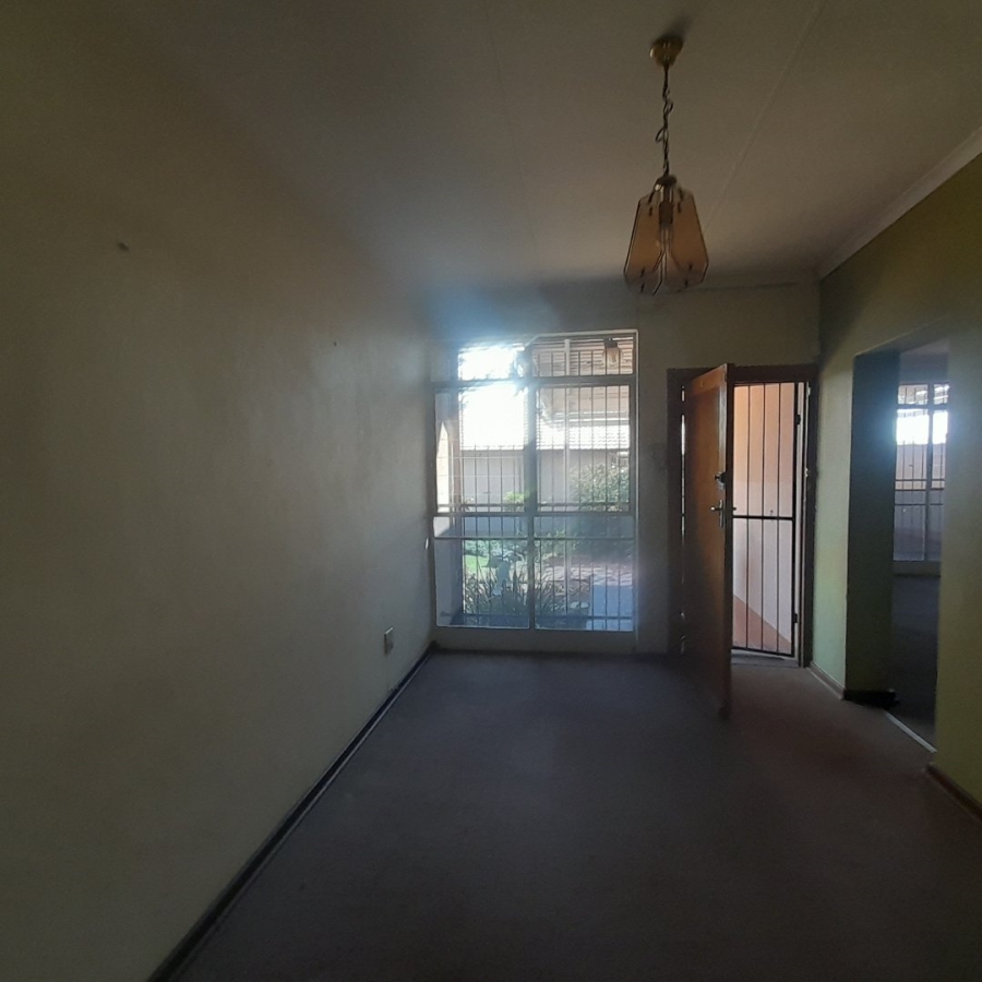 3 Bedroom Property for Sale in Florauna Gauteng