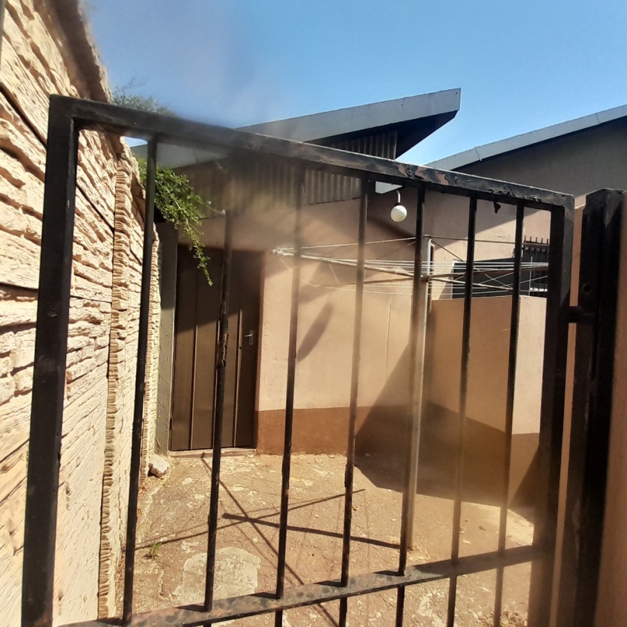 3 Bedroom Property for Sale in Florauna Gauteng