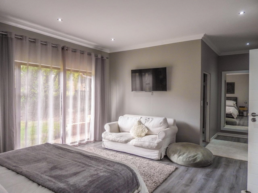 6 Bedroom Property for Sale in Randjesfontein A H Gauteng