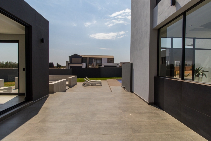 4 Bedroom Property for Sale in Midstream Heights Gauteng