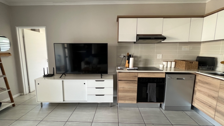 To Let 1 Bedroom Property for Rent in Waterfall Gauteng