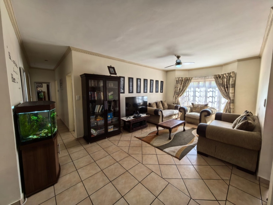 3 Bedroom Property for Sale in Eldoglen Gauteng