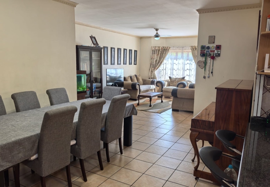 3 Bedroom Property for Sale in Eldoglen Gauteng