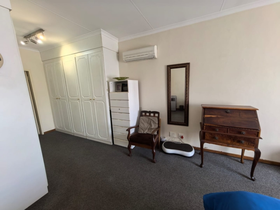 3 Bedroom Property for Sale in Eldoglen Gauteng