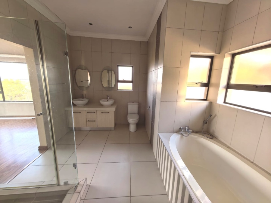 4 Bedroom Property for Sale in Eldo View Gauteng