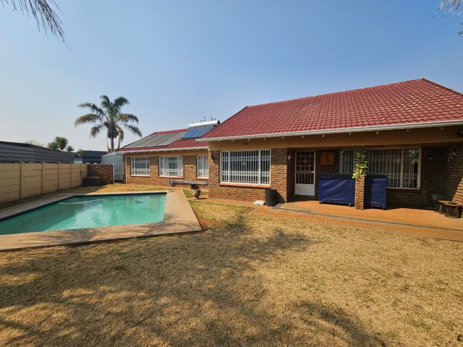 4 Bedroom Property for Sale in Culemborg Park Gauteng