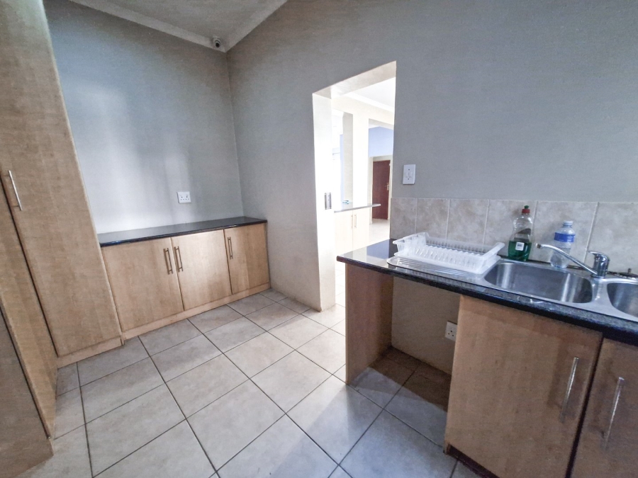 4 Bedroom Property for Sale in Willow Acres Ext 10 Gauteng