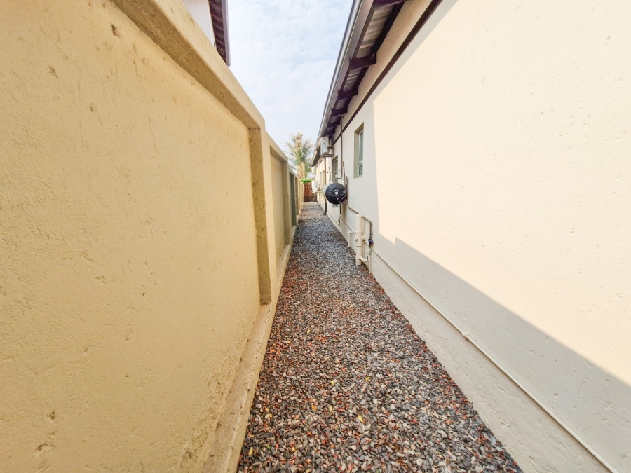 4 Bedroom Property for Sale in Willow Acres Ext 10 Gauteng