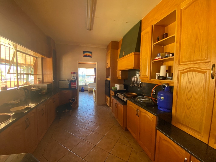 To Let 3 Bedroom Property for Rent in Glenvista Gauteng