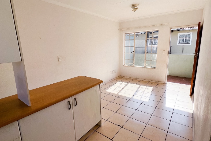 To Let 1 Bedroom Property for Rent in Comet Gauteng