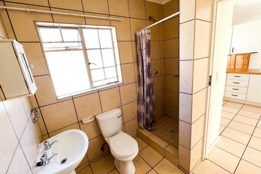 To Let 1 Bedroom Property for Rent in Comet Gauteng