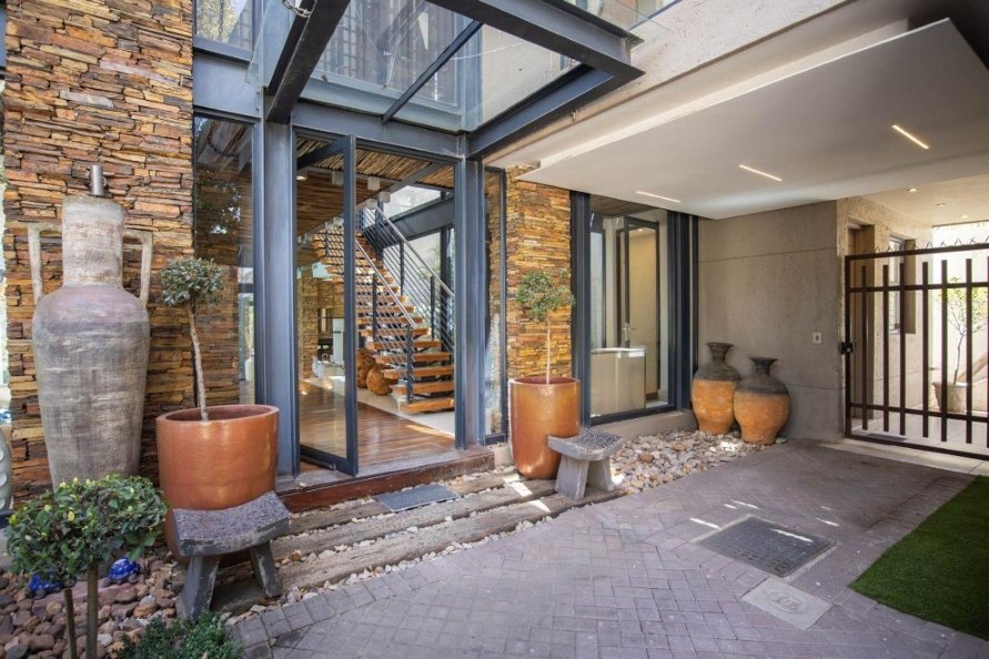 5 Bedroom Property for Sale in Parkwood Gauteng