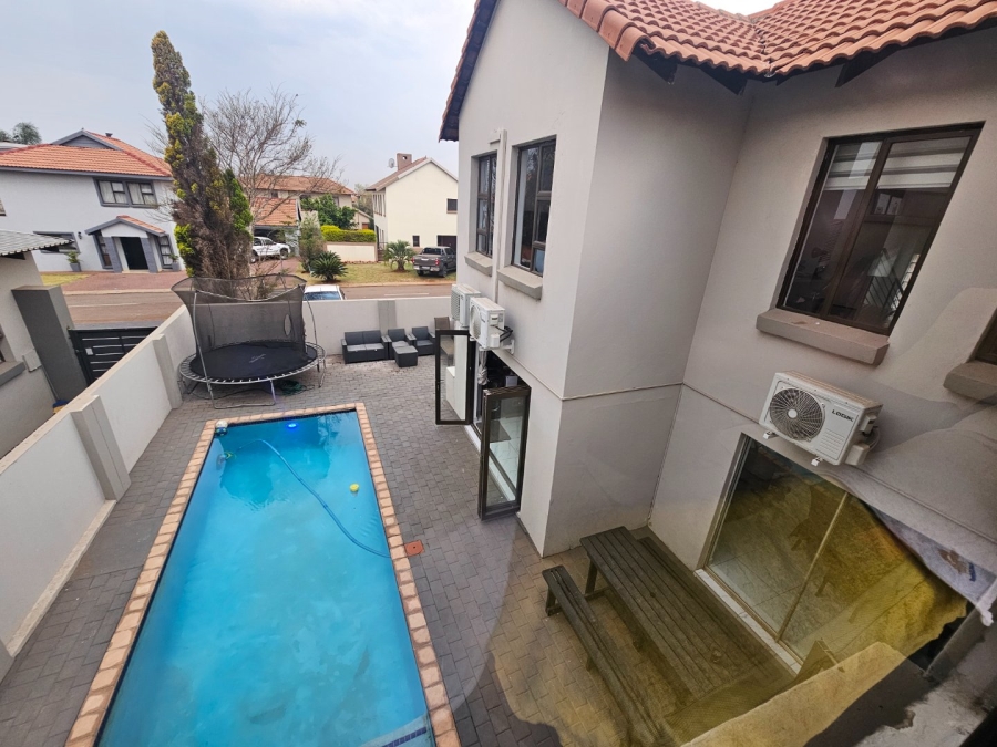 To Let 4 Bedroom Property for Rent in Monavoni Gauteng