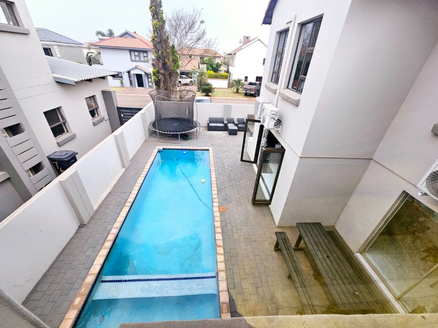 To Let 4 Bedroom Property for Rent in Monavoni Gauteng