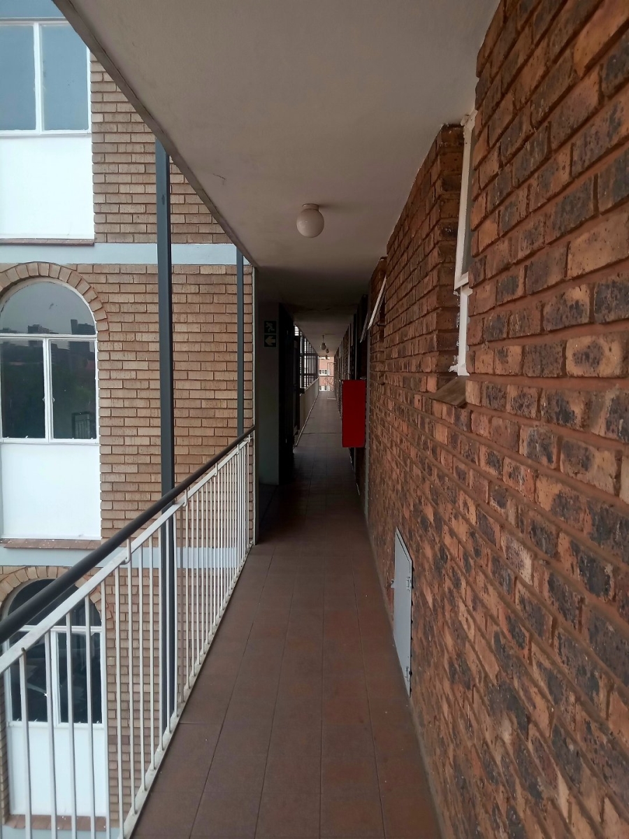 To Let 1 Bedroom Property for Rent in Pretoria Central Gauteng