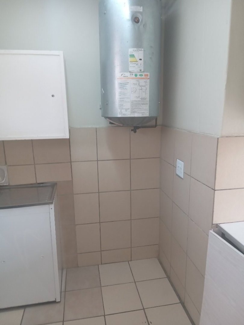 To Let 1 Bedroom Property for Rent in Pretoria Central Gauteng