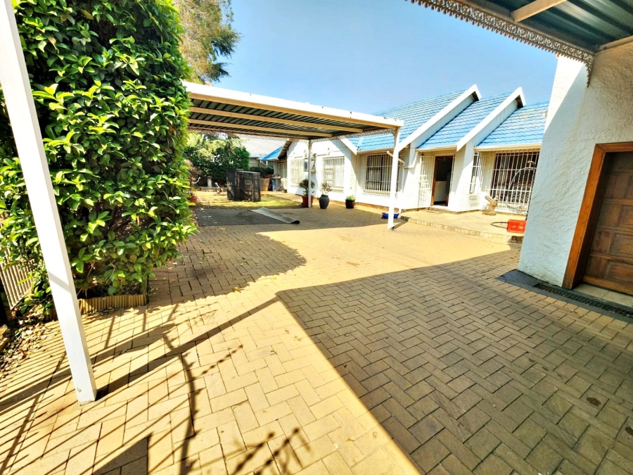 4 Bedroom Property for Sale in Highway Gardens Gauteng