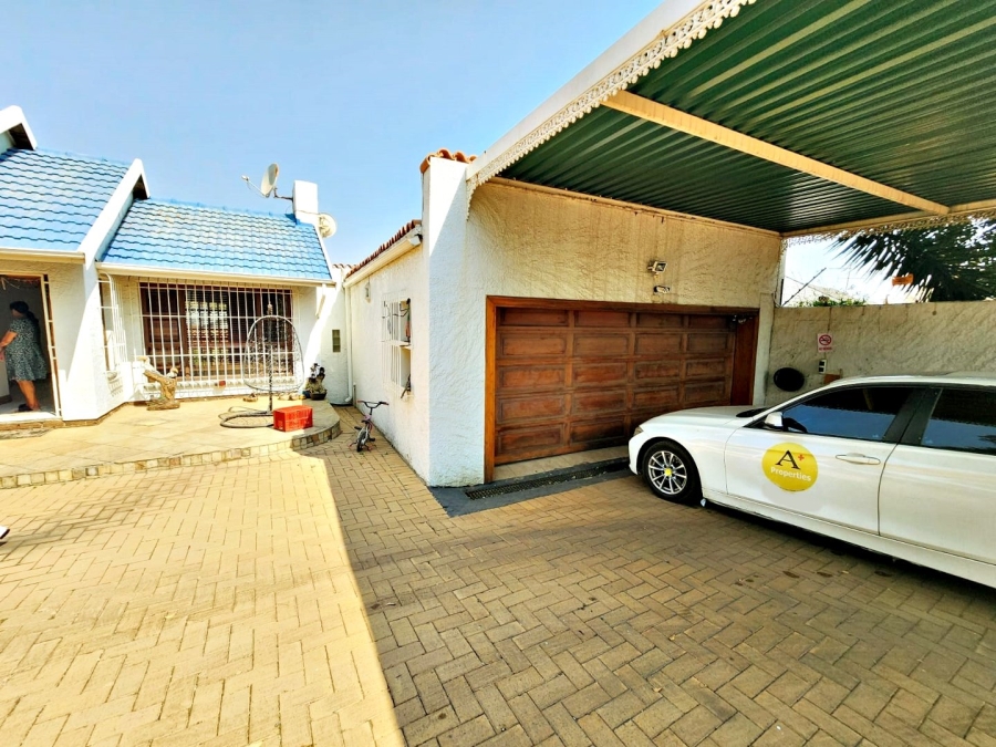 4 Bedroom Property for Sale in Highway Gardens Gauteng