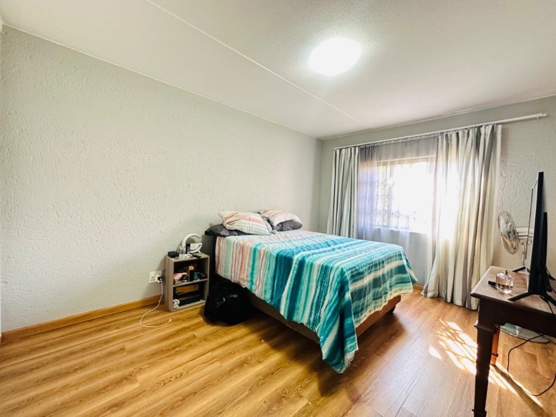 2 Bedroom Property for Sale in Sandton Central Gauteng