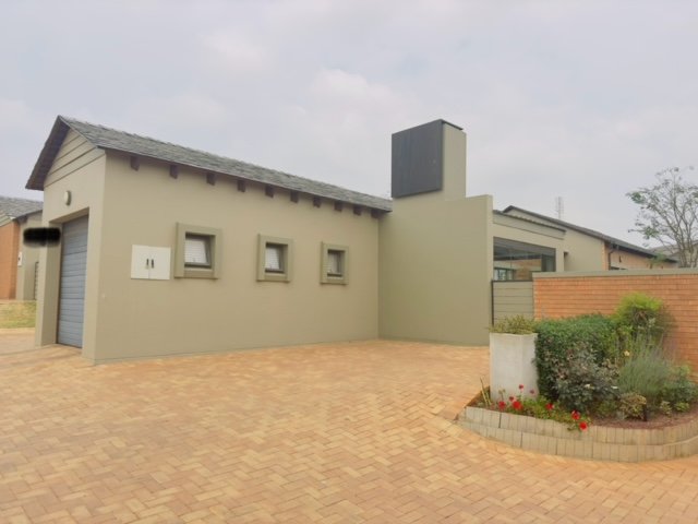 2 Bedroom Property for Sale in Retire at Midstream Gauteng