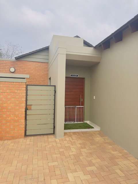 2 Bedroom Property for Sale in Retire at Midstream Gauteng