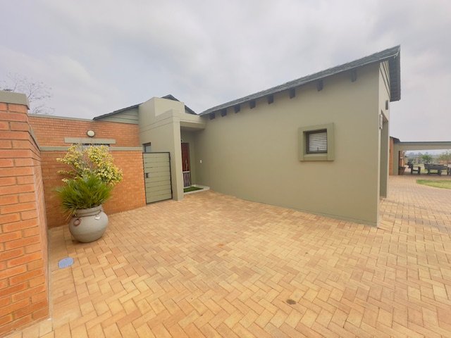 2 Bedroom Property for Sale in Retire at Midstream Gauteng