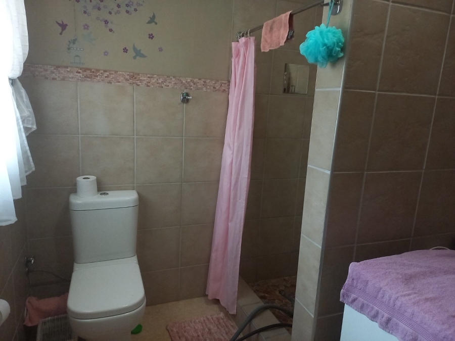 To Let 3 Bedroom Property for Rent in Rensburg Gauteng