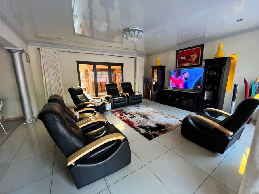 4 Bedroom Property for Sale in Karenpark Gauteng