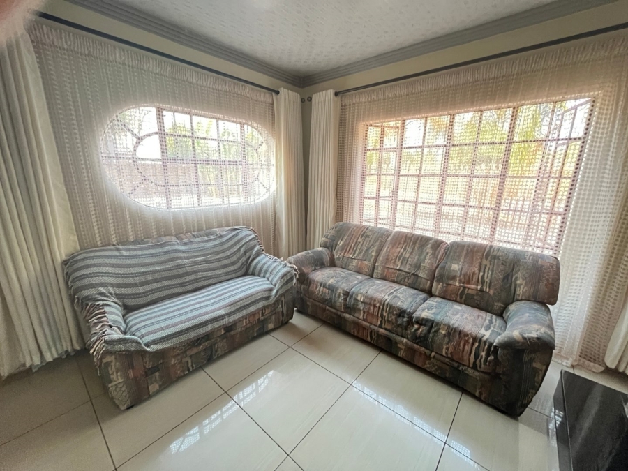 4 Bedroom Property for Sale in Karenpark Gauteng