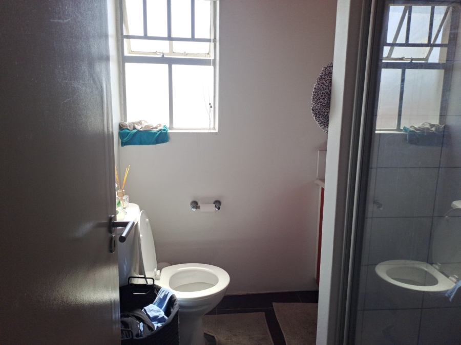 1 Bedroom Property for Sale in Houghton Estate Gauteng