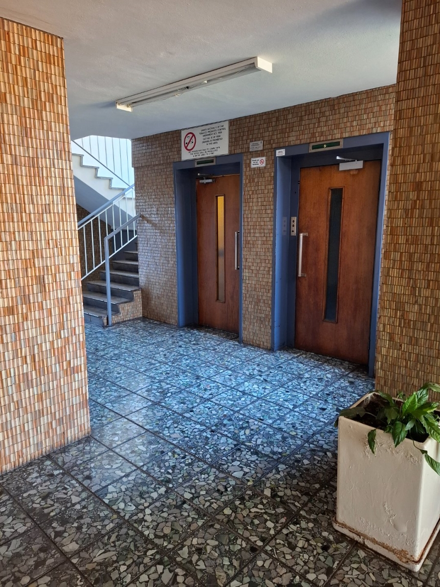 To Let 2 Bedroom Property for Rent in Queenswood Gauteng