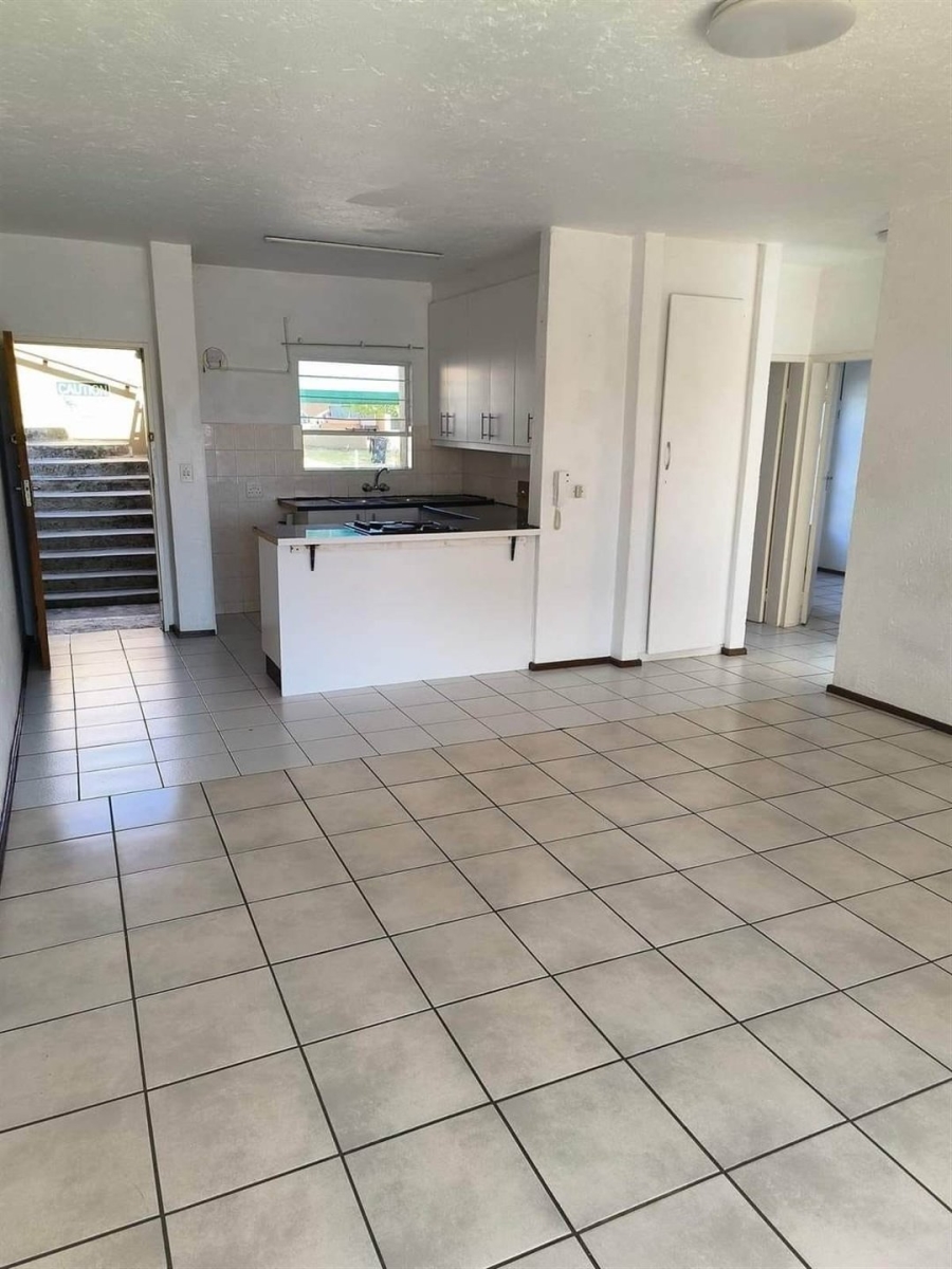 To Let 2 Bedroom Property for Rent in Kenmare Gauteng