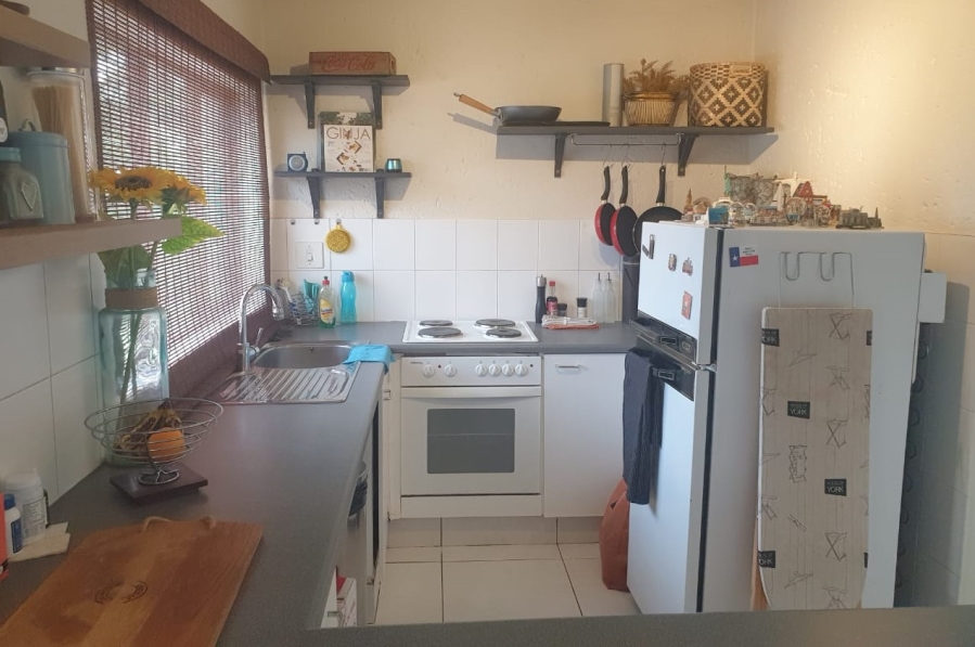 To Let 2 Bedroom Property for Rent in Craighall Gauteng