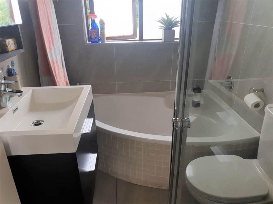 To Let 2 Bedroom Property for Rent in Craighall Gauteng