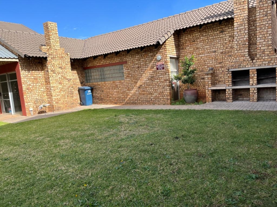 To Let 2 Bedroom Property for Rent in Celtisdal Gauteng