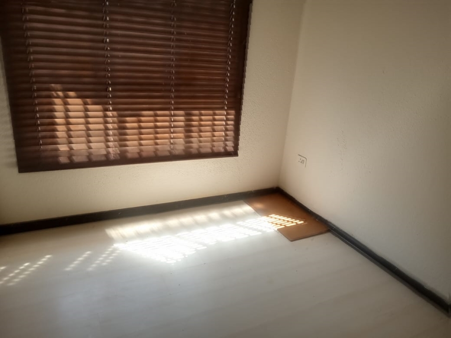 To Let 3 Bedroom Property for Rent in Meredale Gauteng