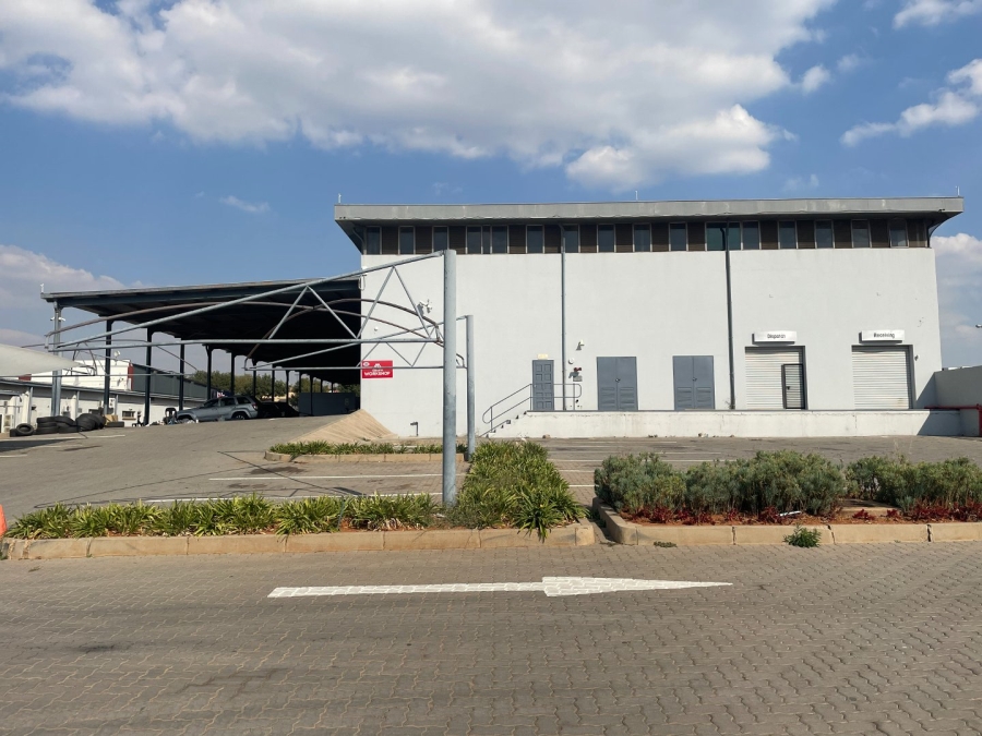 To Let commercial Property for Rent in Midridge Park Gauteng