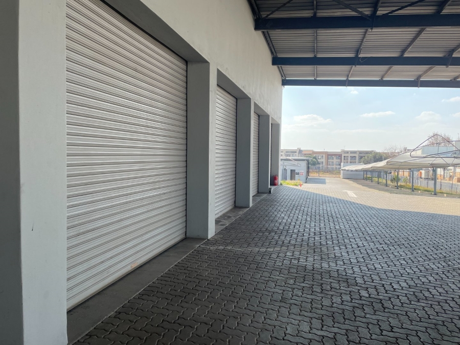 To Let commercial Property for Rent in Midridge Park Gauteng