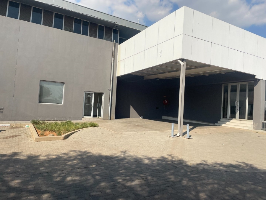 To Let commercial Property for Rent in Midridge Park Gauteng