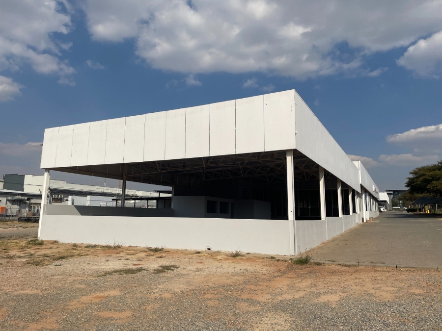 To Let commercial Property for Rent in Midridge Park Gauteng