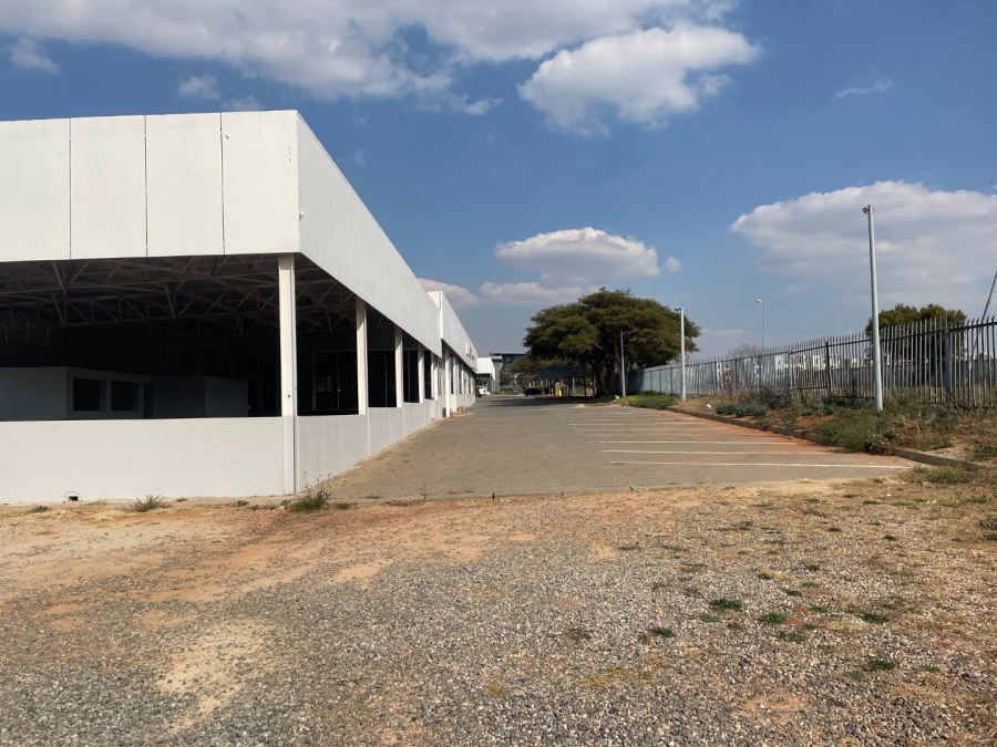 To Let commercial Property for Rent in Midridge Park Gauteng