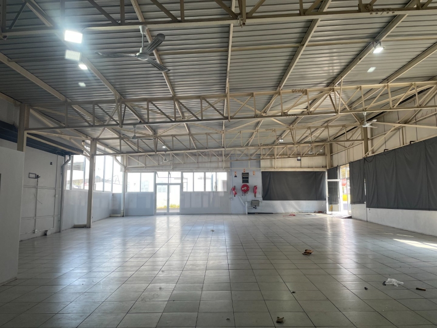 To Let commercial Property for Rent in Midridge Park Gauteng