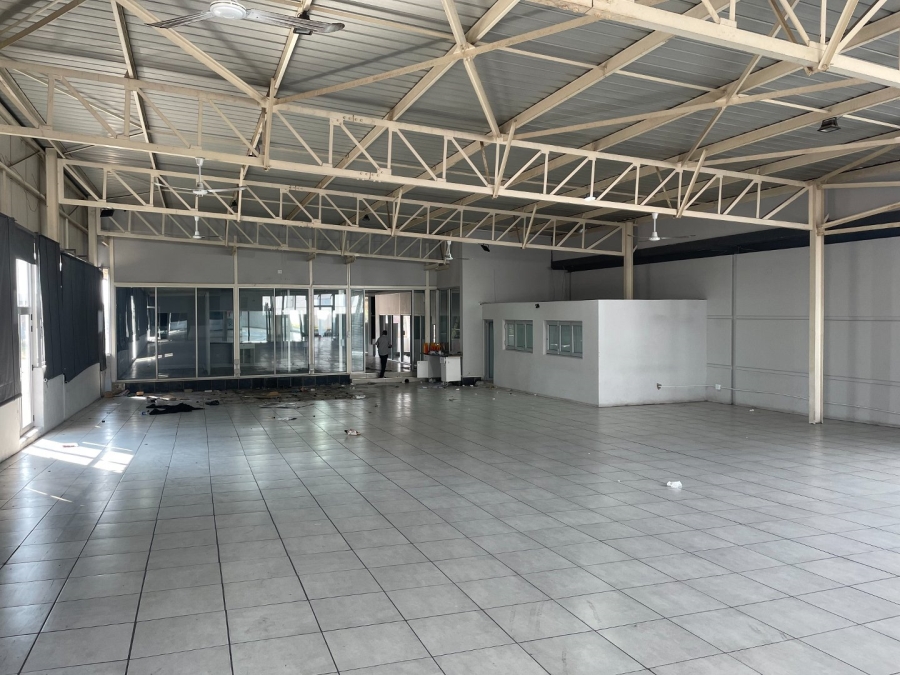 To Let commercial Property for Rent in Midridge Park Gauteng