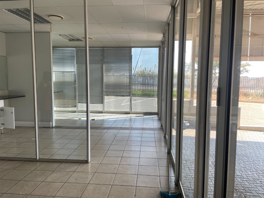 To Let commercial Property for Rent in Midridge Park Gauteng