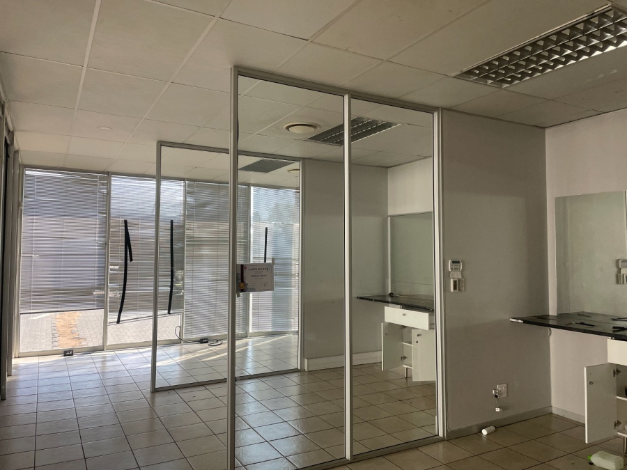 To Let commercial Property for Rent in Midridge Park Gauteng