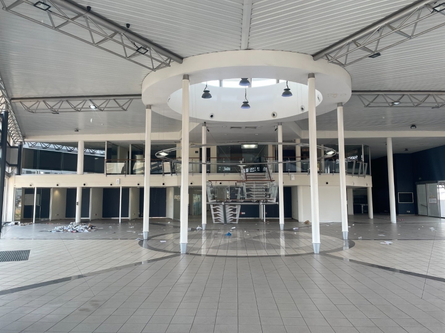 To Let commercial Property for Rent in Midridge Park Gauteng