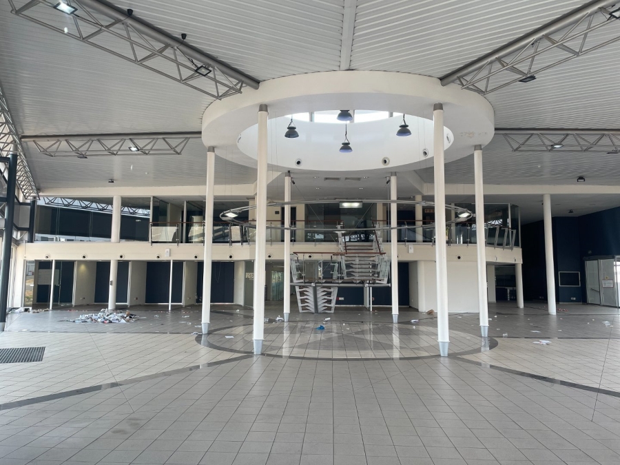 To Let commercial Property for Rent in Midridge Park Gauteng