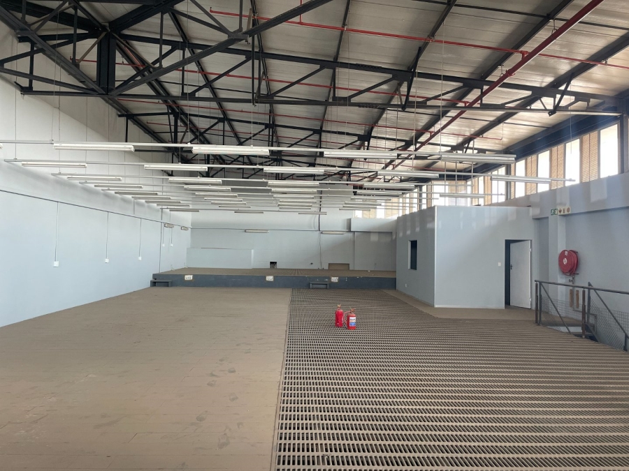 To Let commercial Property for Rent in Midridge Park Gauteng