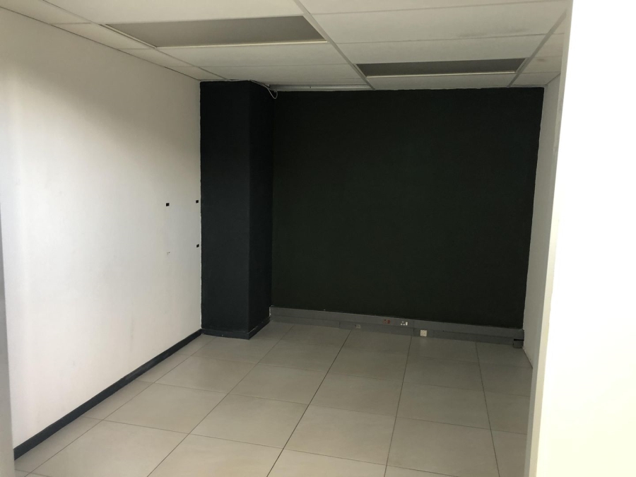 To Let commercial Property for Rent in Kyalami Park Gauteng